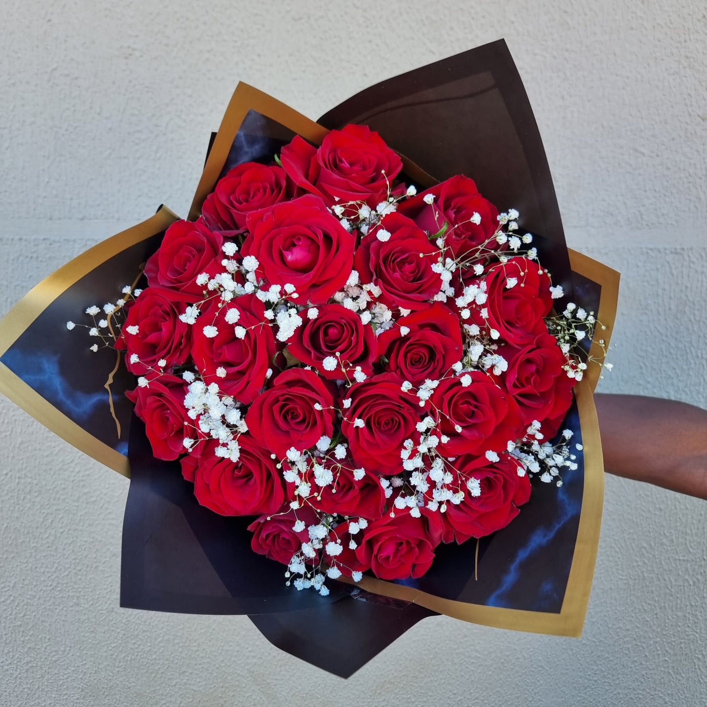 20 Red Roses & Gyps