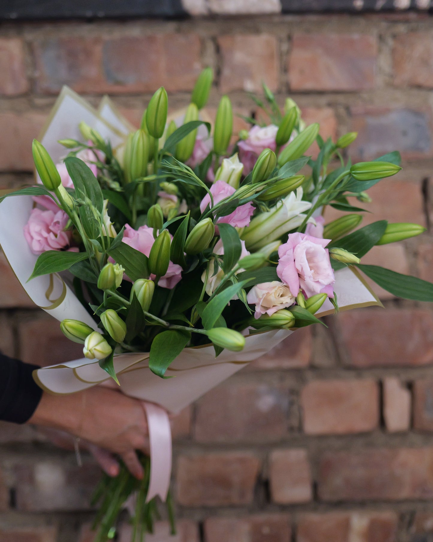 10 Casablancas & 10 Lisianthus