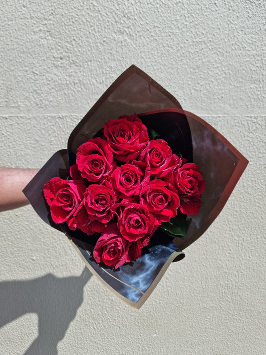 10 Red Roses Only