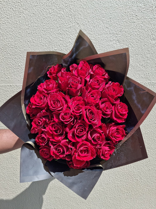 25 Red Roses Only