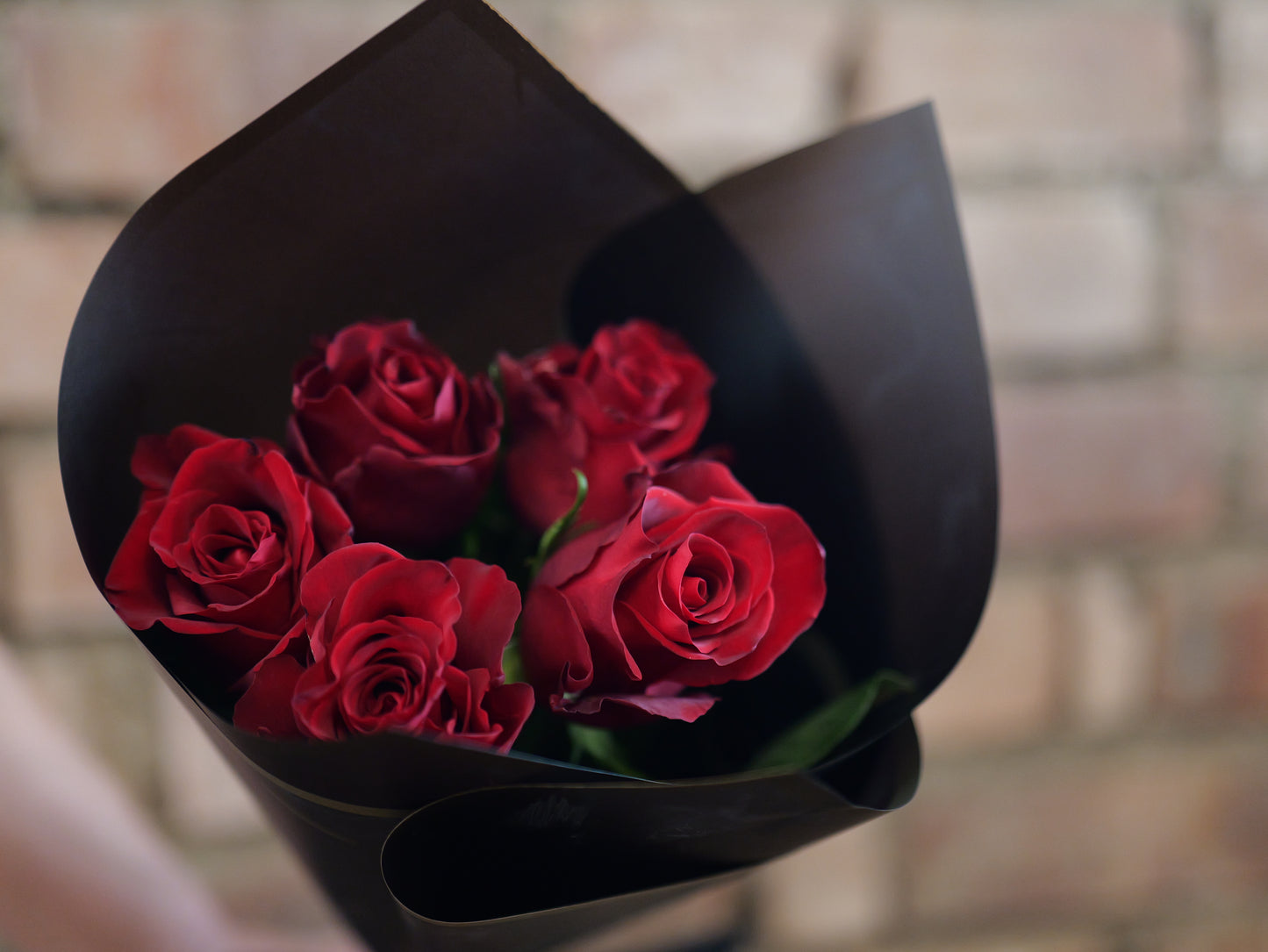 5 Red Roses