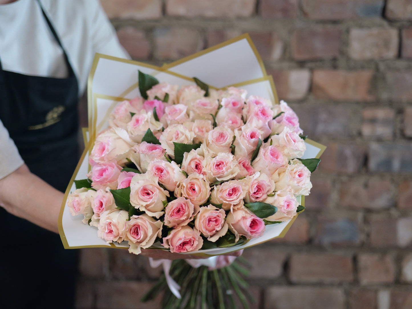 50 Light Pink Roses