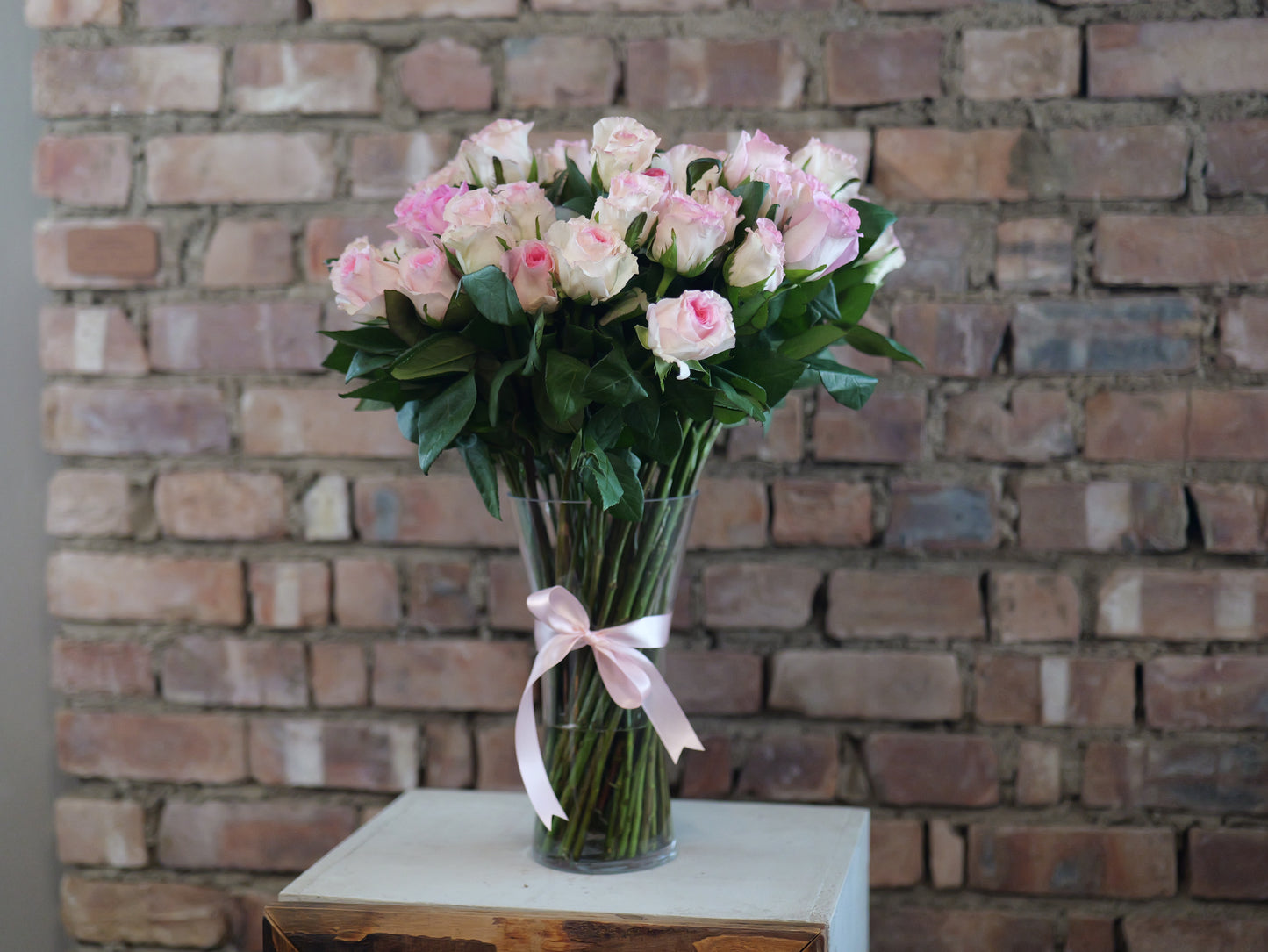50 Pink Roses in a Glass Vase