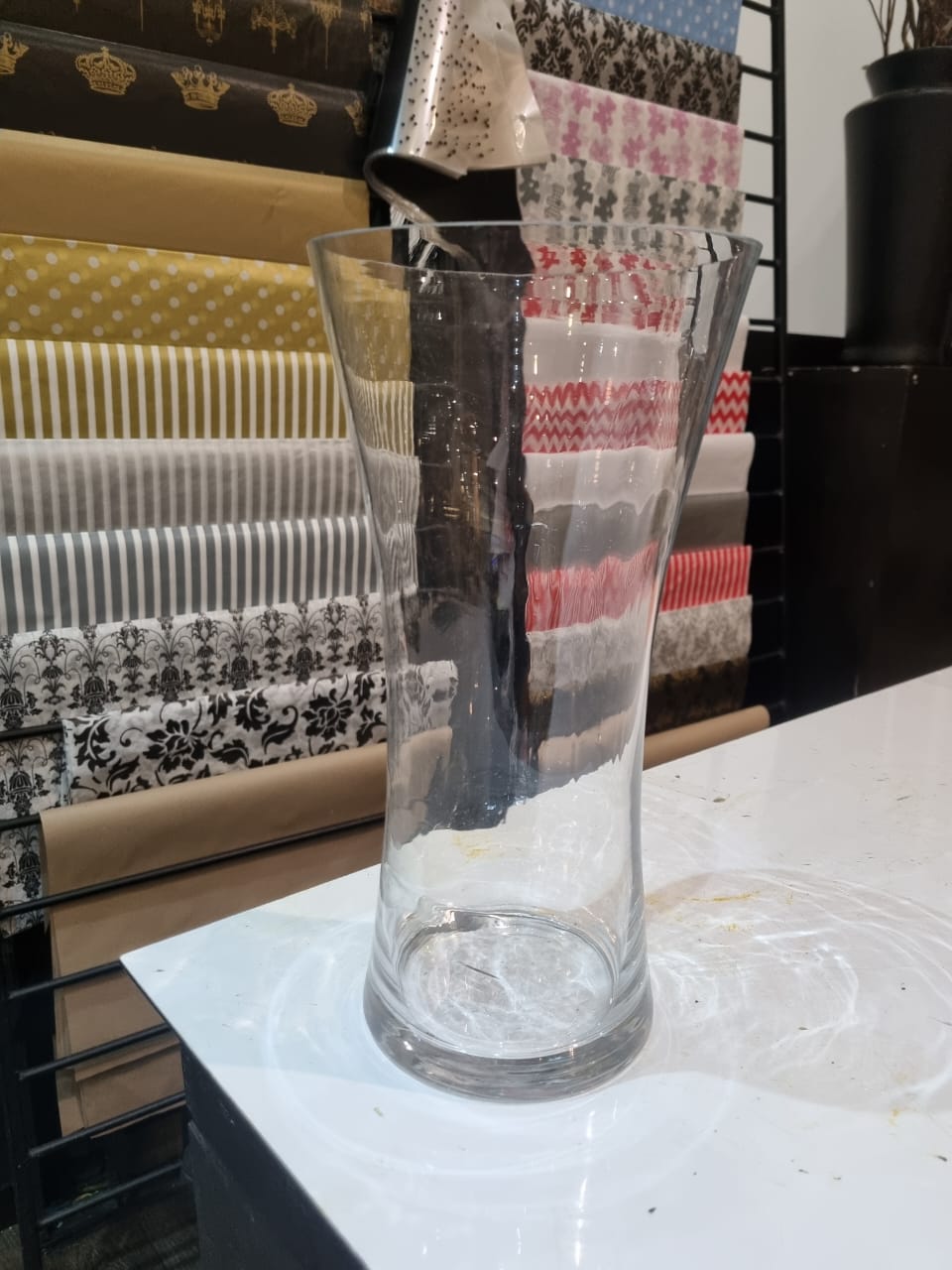 Glass vase | Medium