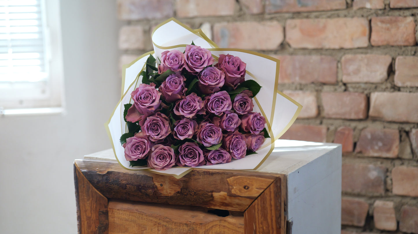 20 Purple Roses