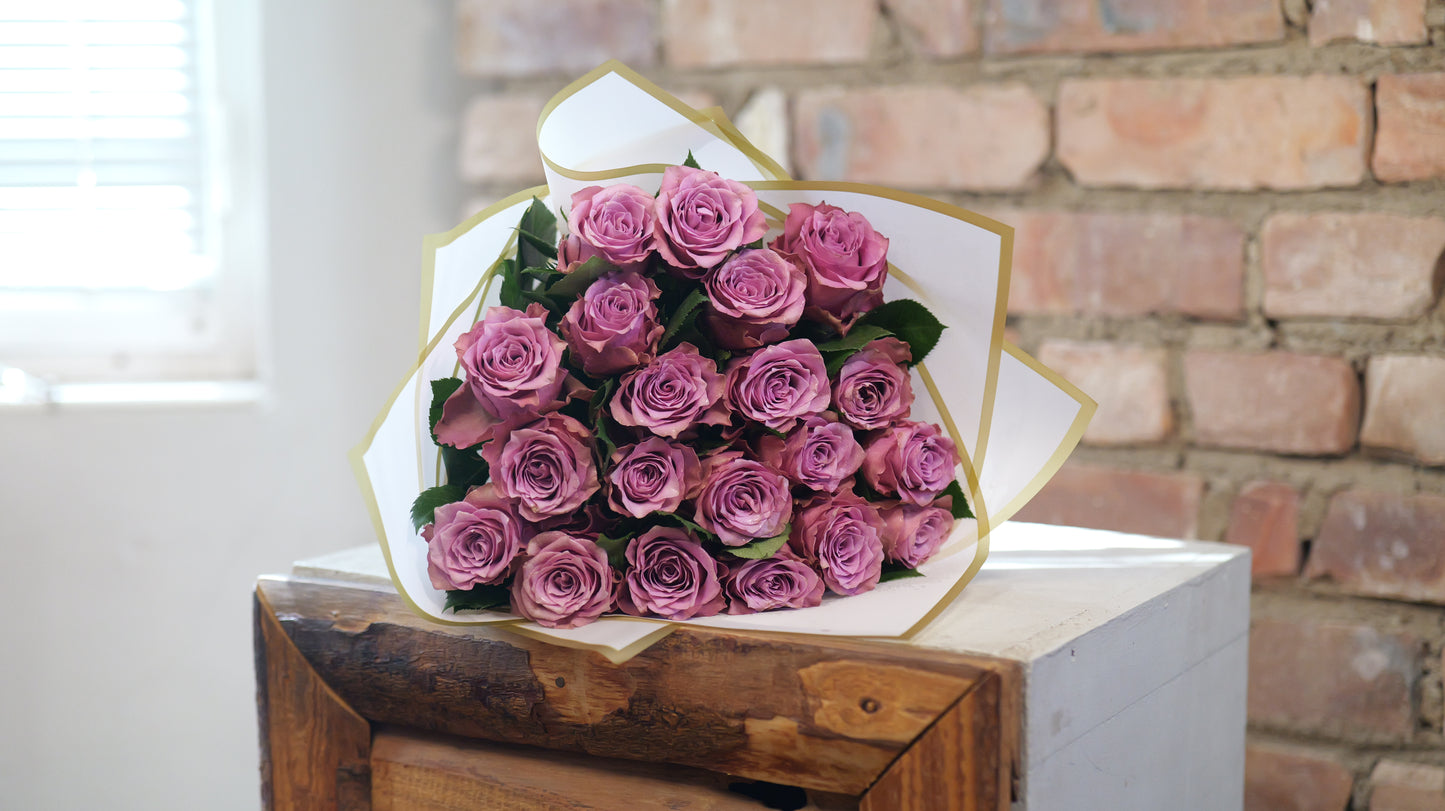 20 Purple Roses