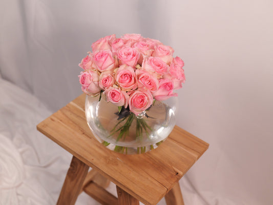 20 Light Pink Roses in a Rose Glass Vase