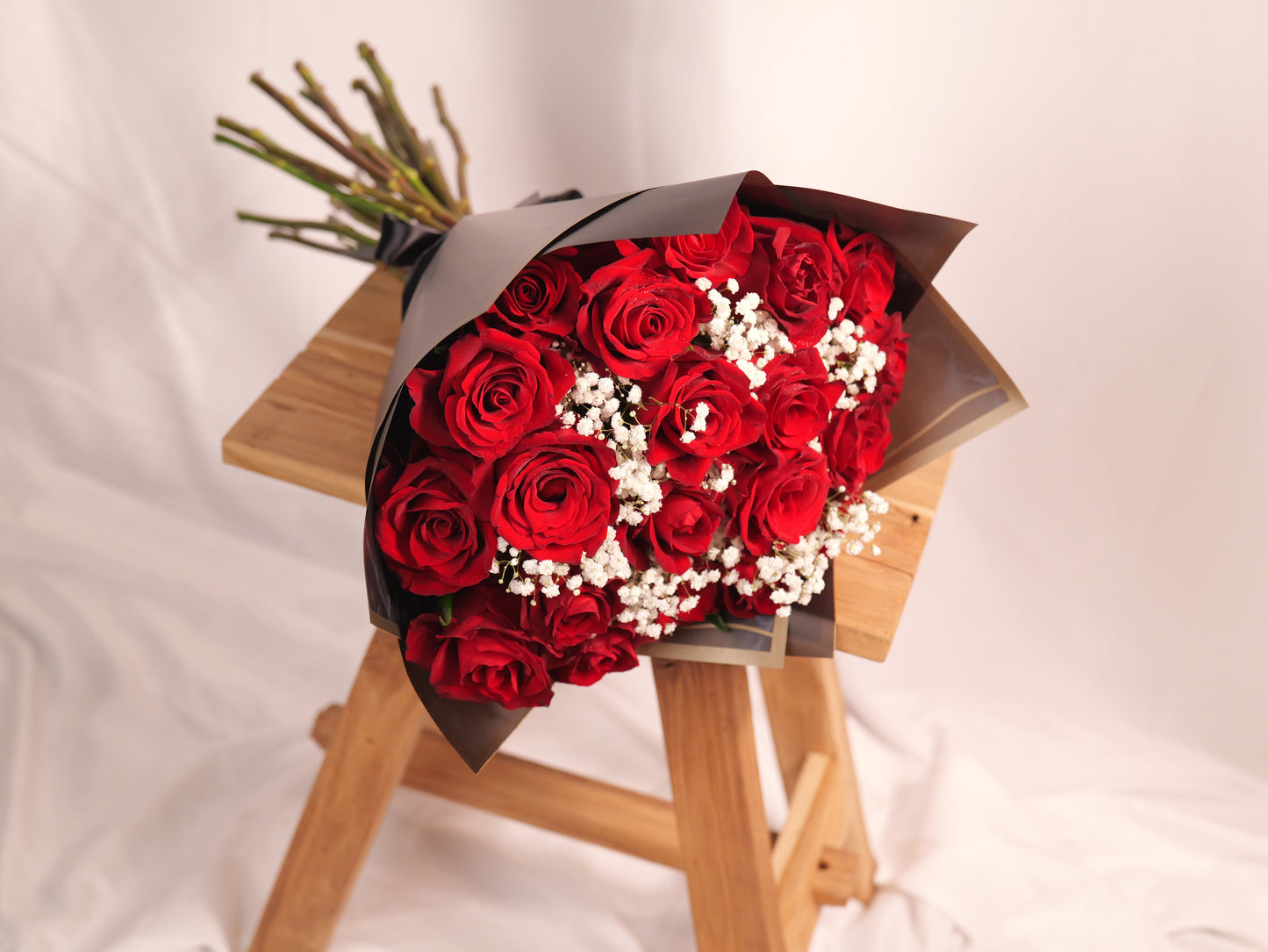 20 Red Roses & Gyps