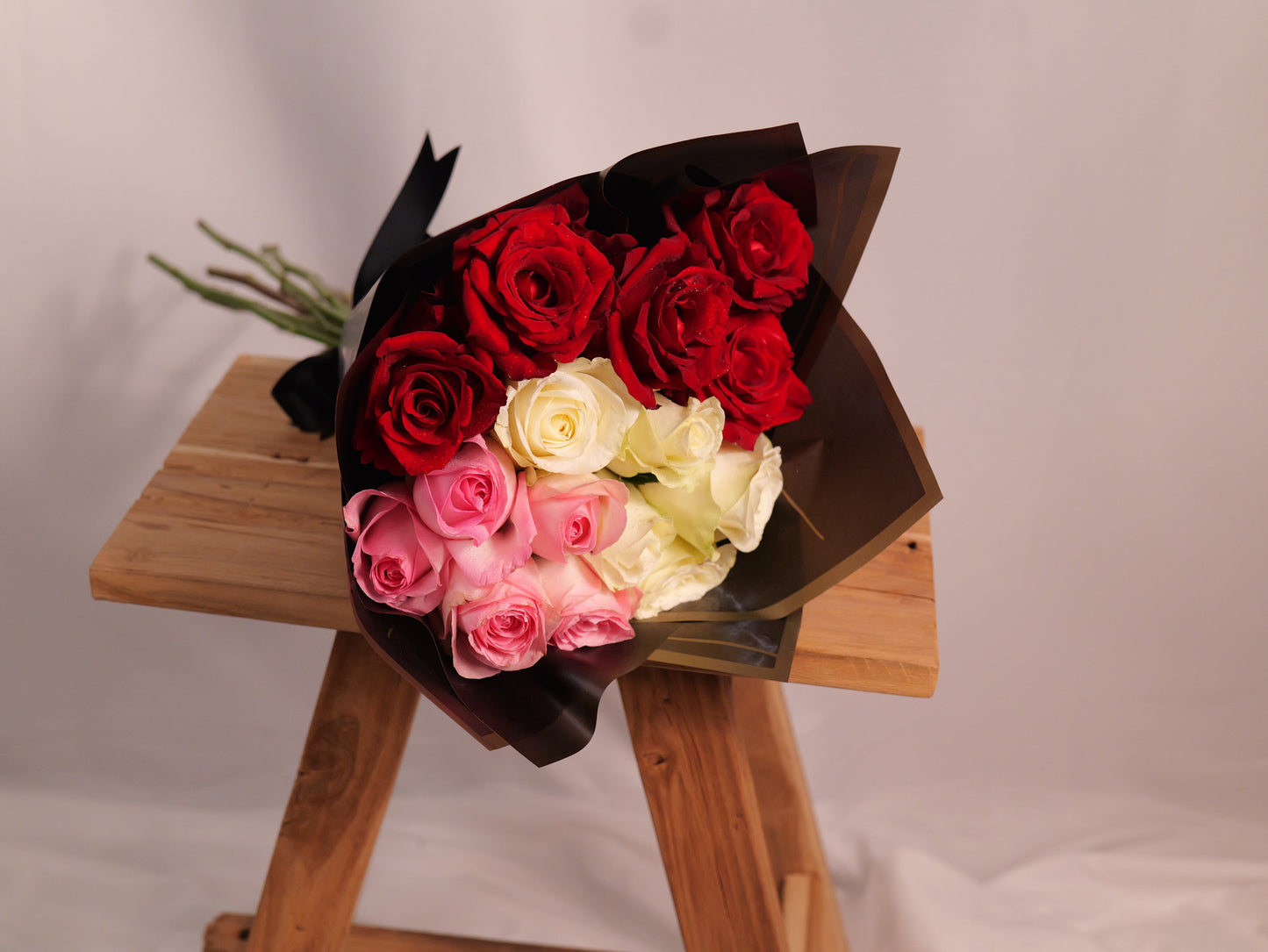 10 Red, 10 Pink & 10 White Roses
